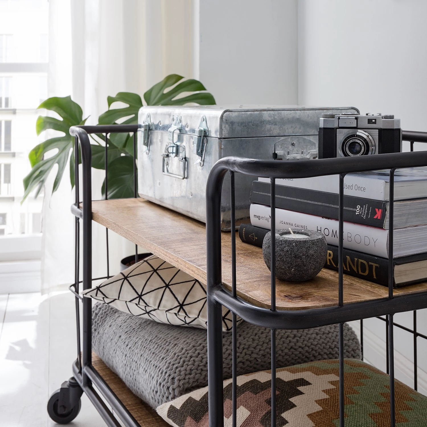 Ars manufacti Étagère Namber II - Manguier massif / Métal - Manguier / Noir – Image 12