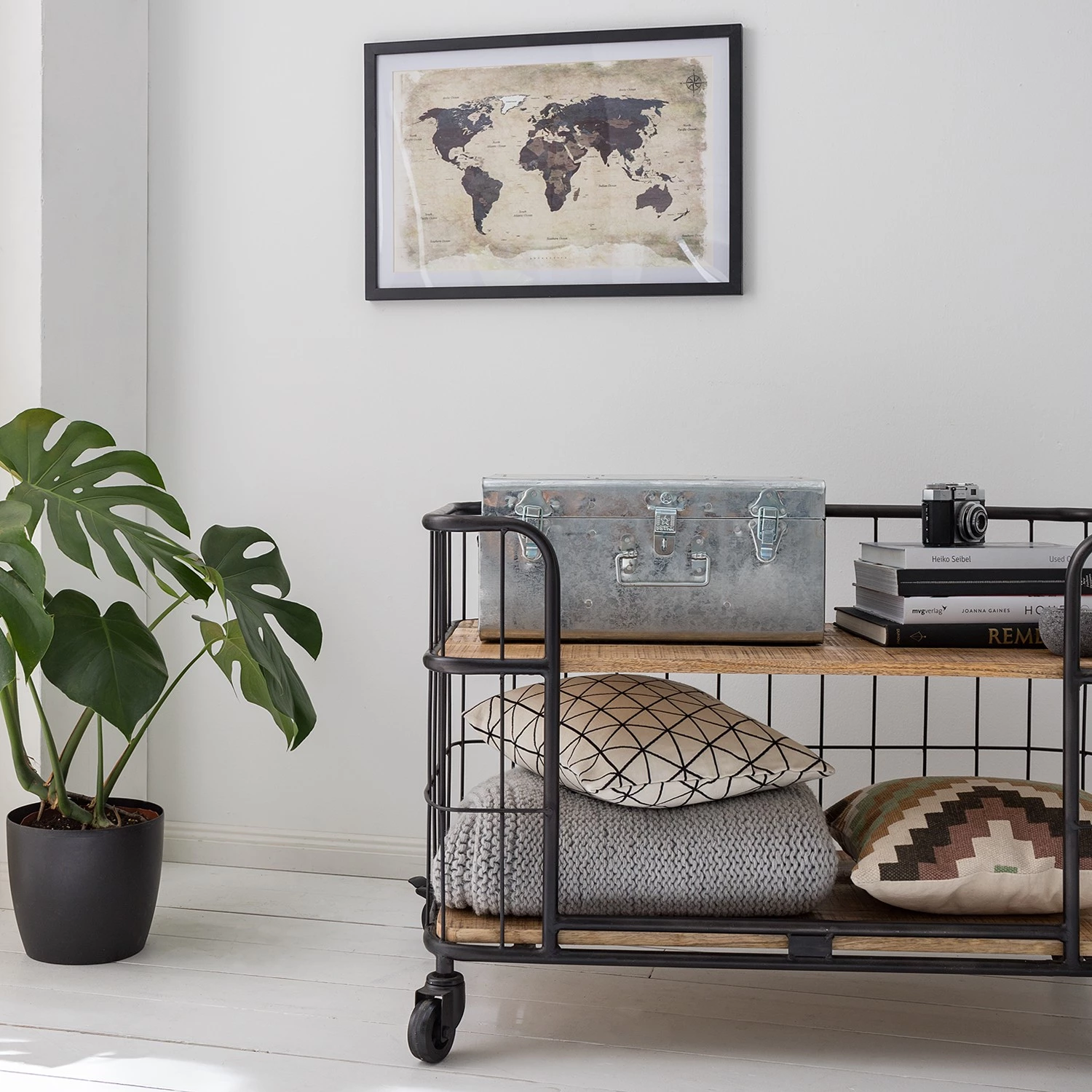 Ars manufacti Étagère Namber II - Manguier massif / Métal - Manguier / Noir – Image 14