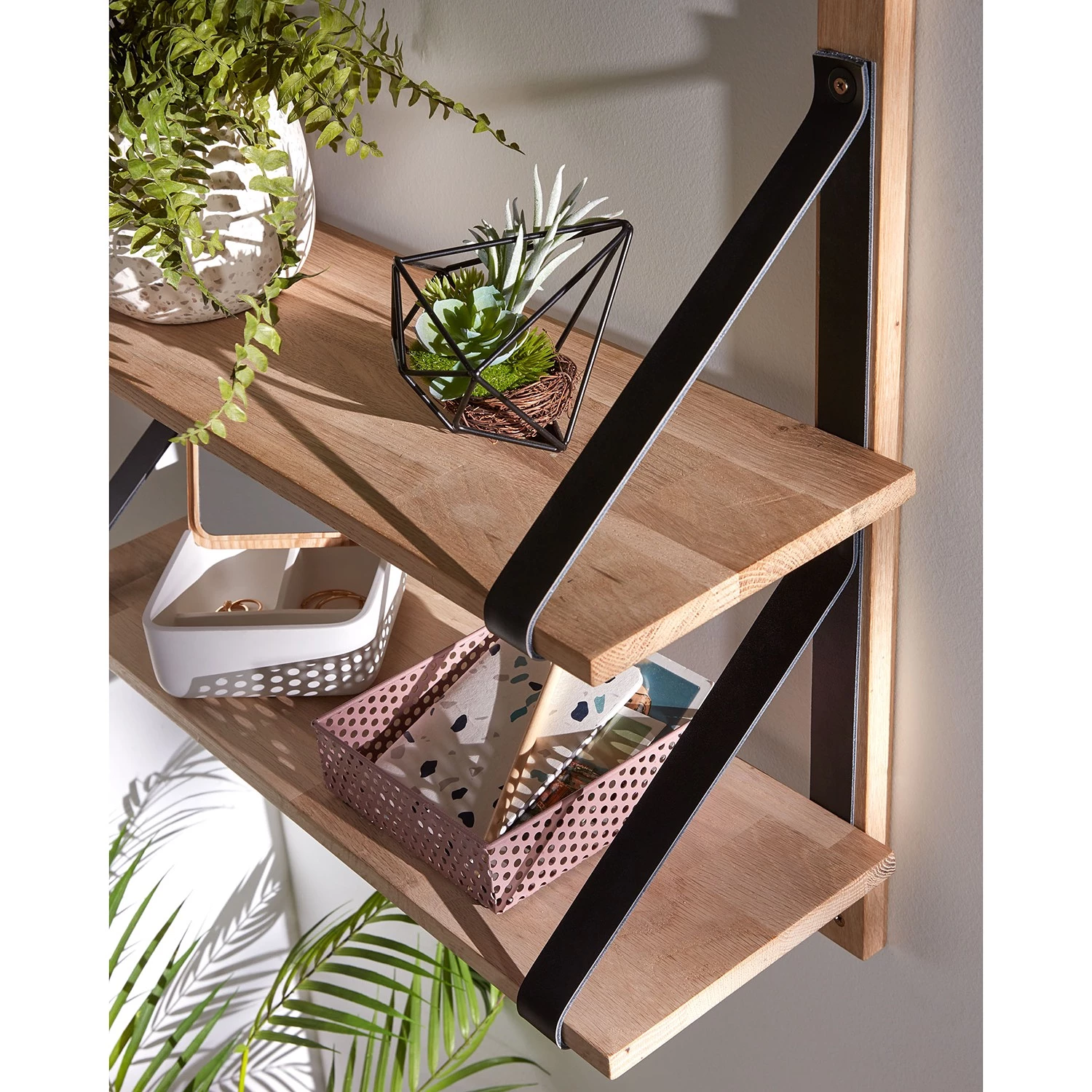 Red Living Étagère murale Nakuru - Hêtre massif / Cuir véritable - Hêtre / Noir – Image 5