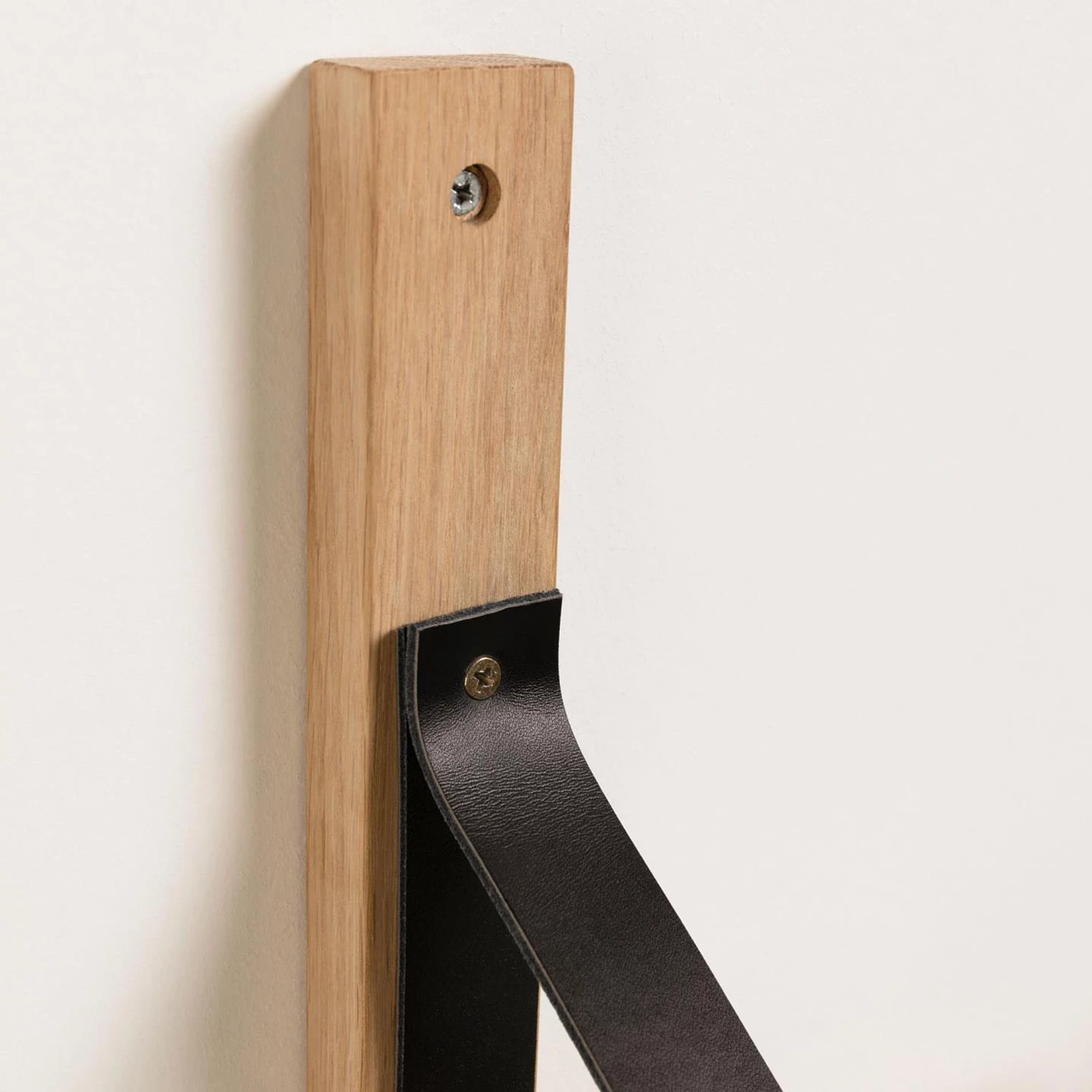 Red Living Étagère murale Nakuru - Hêtre massif / Cuir véritable - Hêtre / Noir – Image 7