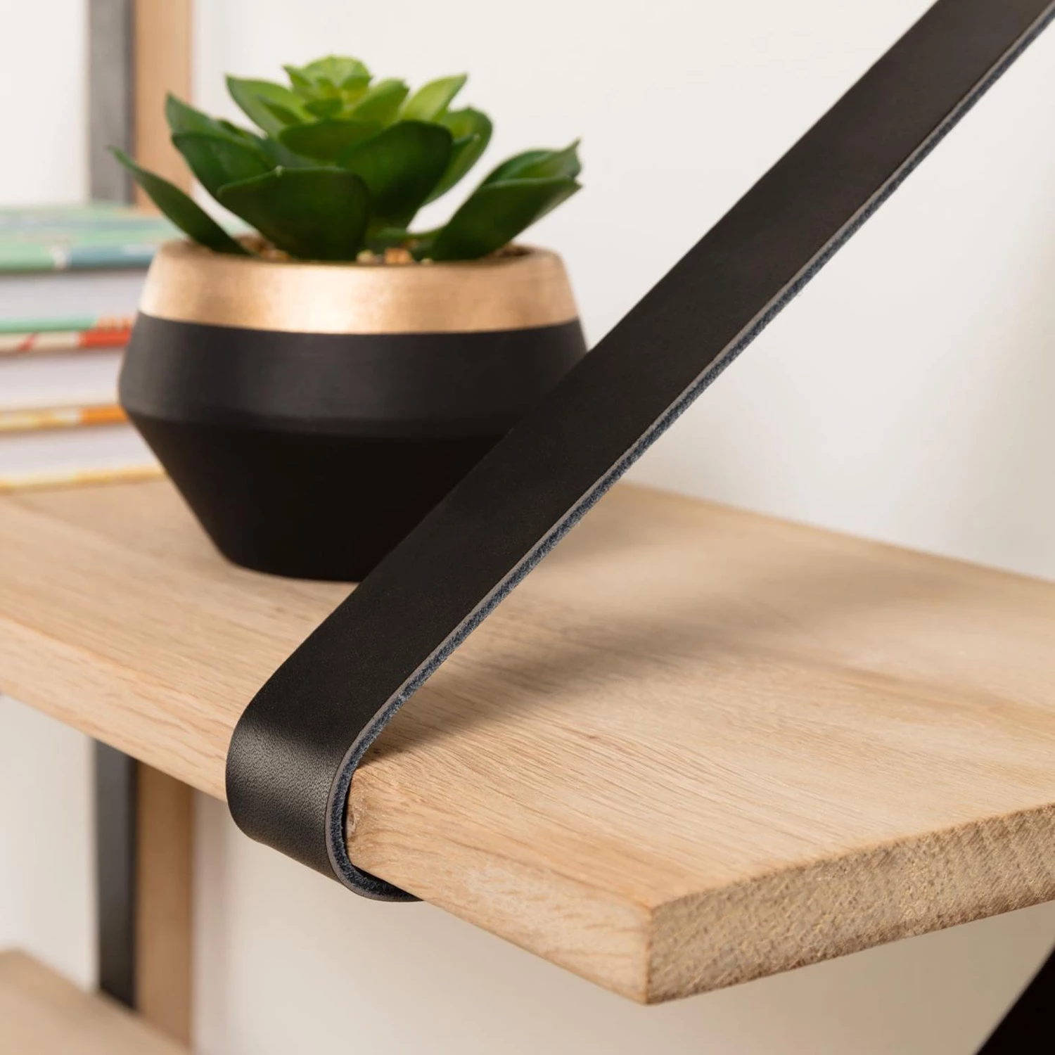 Red Living Étagère murale Nakuru - Hêtre massif / Cuir véritable - Hêtre / Noir – Image 8