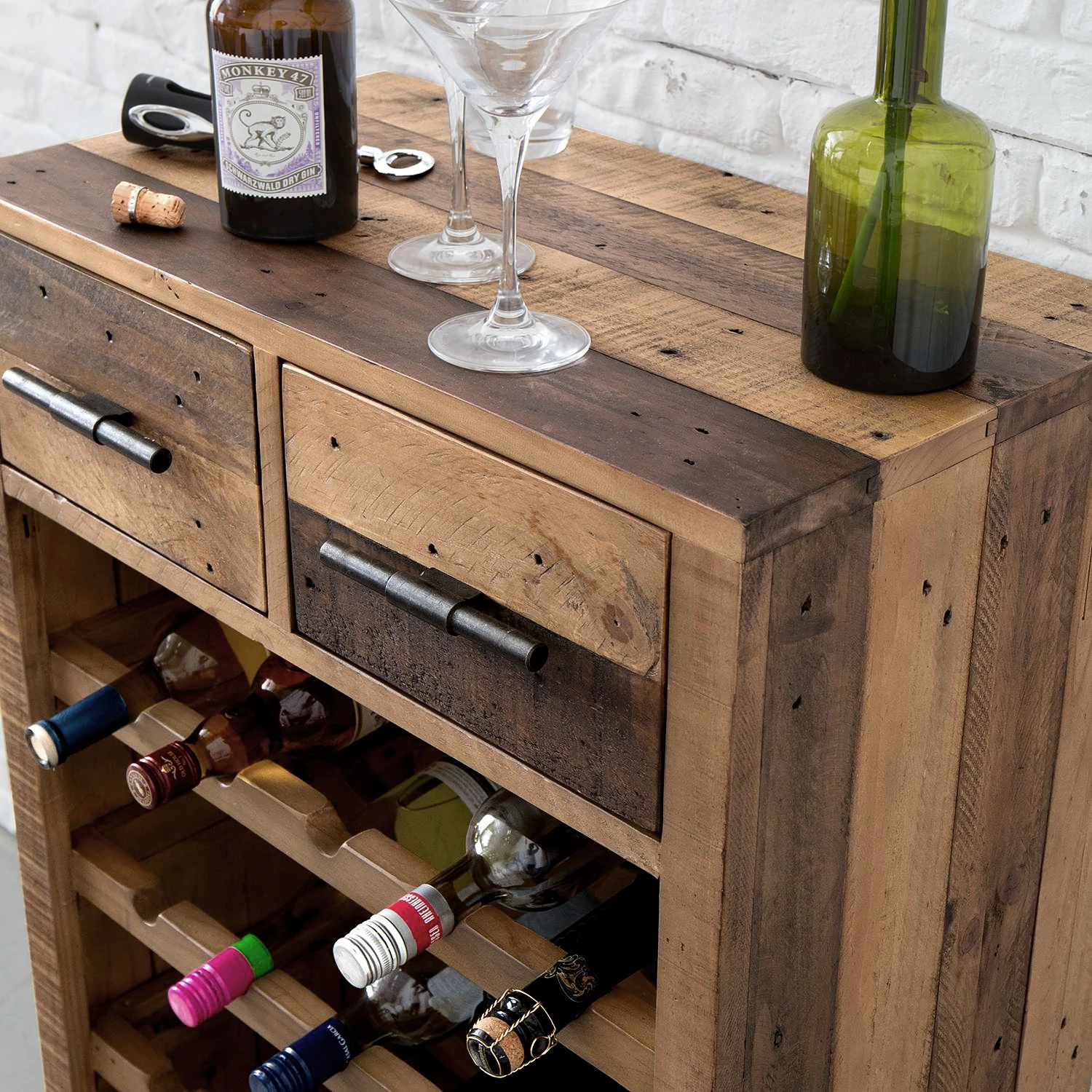 Ars manufacti Étagère à vin Tamati - Pin ancien / Métal - Pin foncé / Noir – Image 7